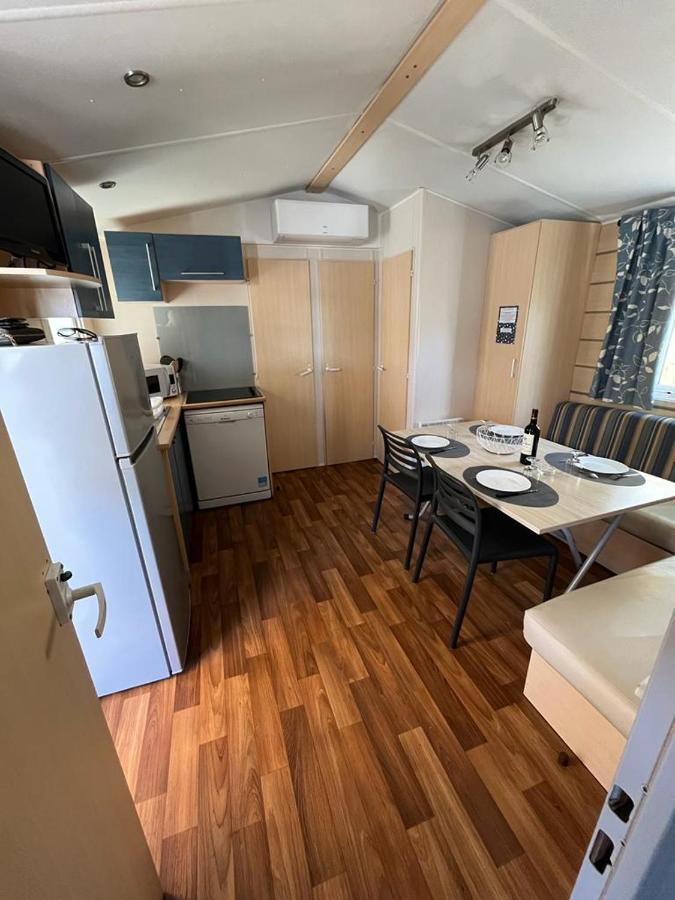 Mobil Home 8 Personnes Camping L'Elysee Vagues Oceanes Le Grau-du-Roi Exterior foto